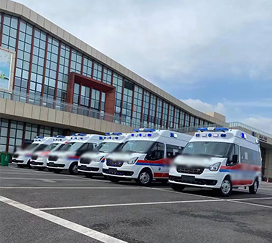 桑日县服务车队展示