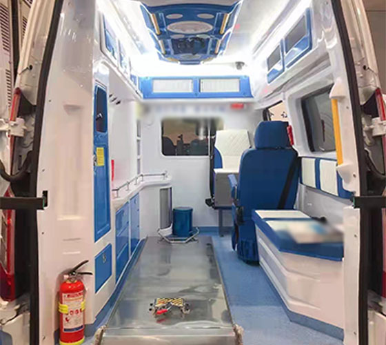 桑日县车辆内部展示