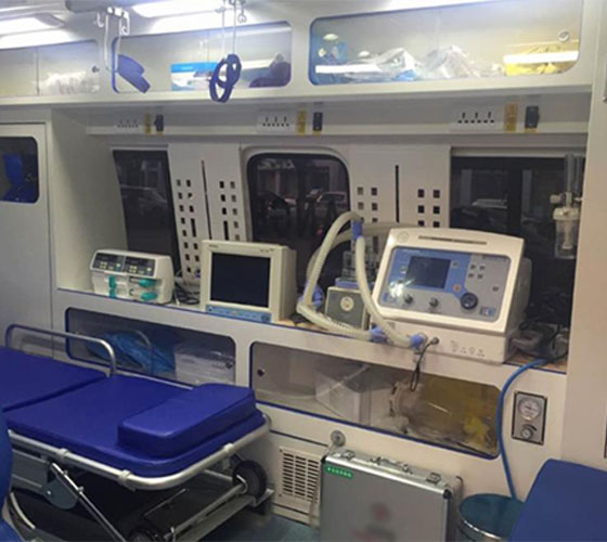 桑日县车辆内部展示